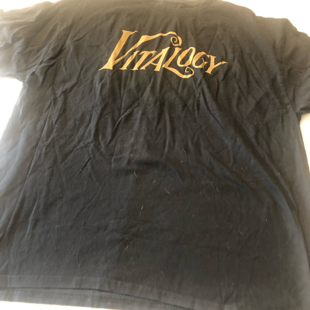 Source Unknown Black and Gold Vitalogy Tee